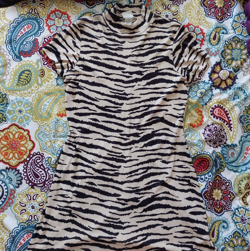 Zebra print short sleeve dress